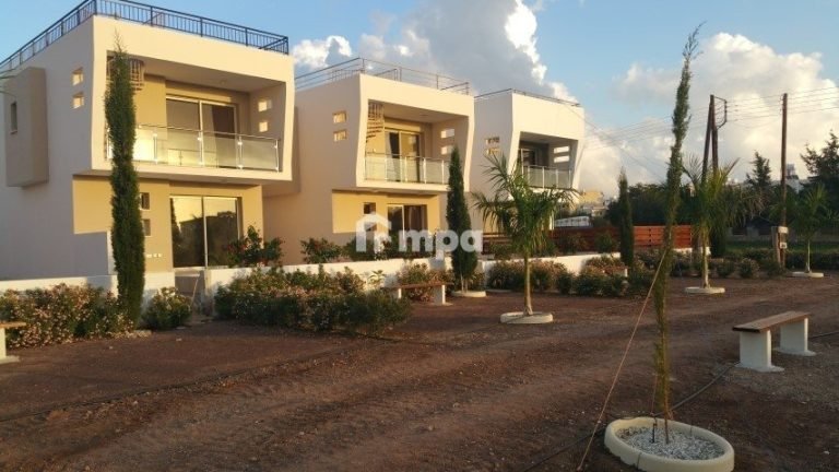 Cheap Houses and Villas for Sale Paphos up to 500000 euro