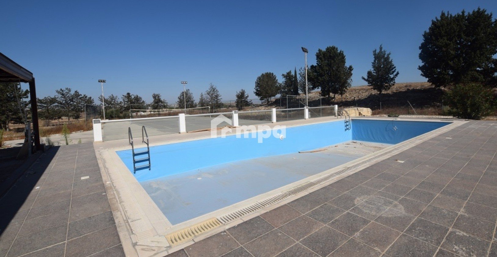 6+ Bedroom House for Sale in Nicosia District