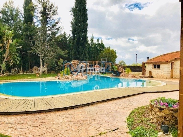 Cheap Houses and Villas for Sale Nicosia up to 1000000 euro