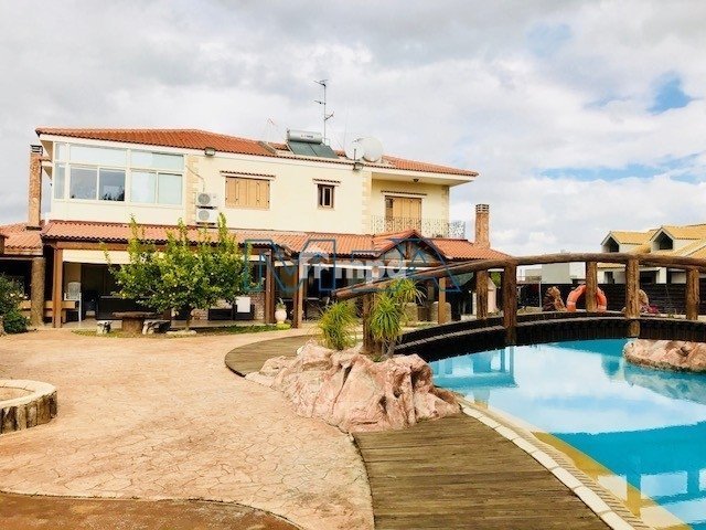 Cheap Houses and Villas for Sale Nicosia up to 1000000 euro
