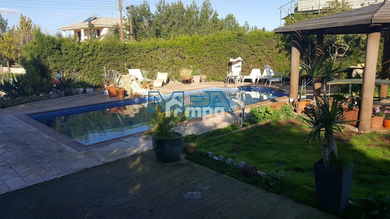 5 Bedroom House for Sale in Pera Chorio, Nicosia District