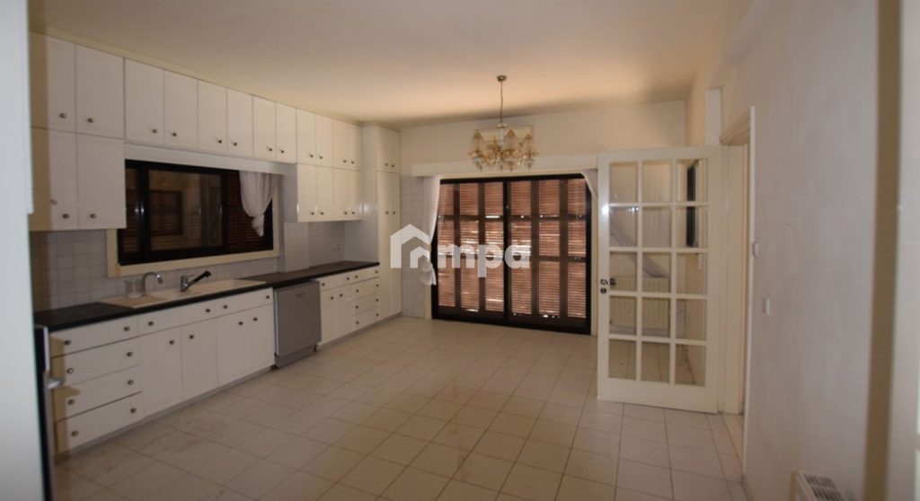 5 Bedroom House for Sale in Strovolos, Nicosia District