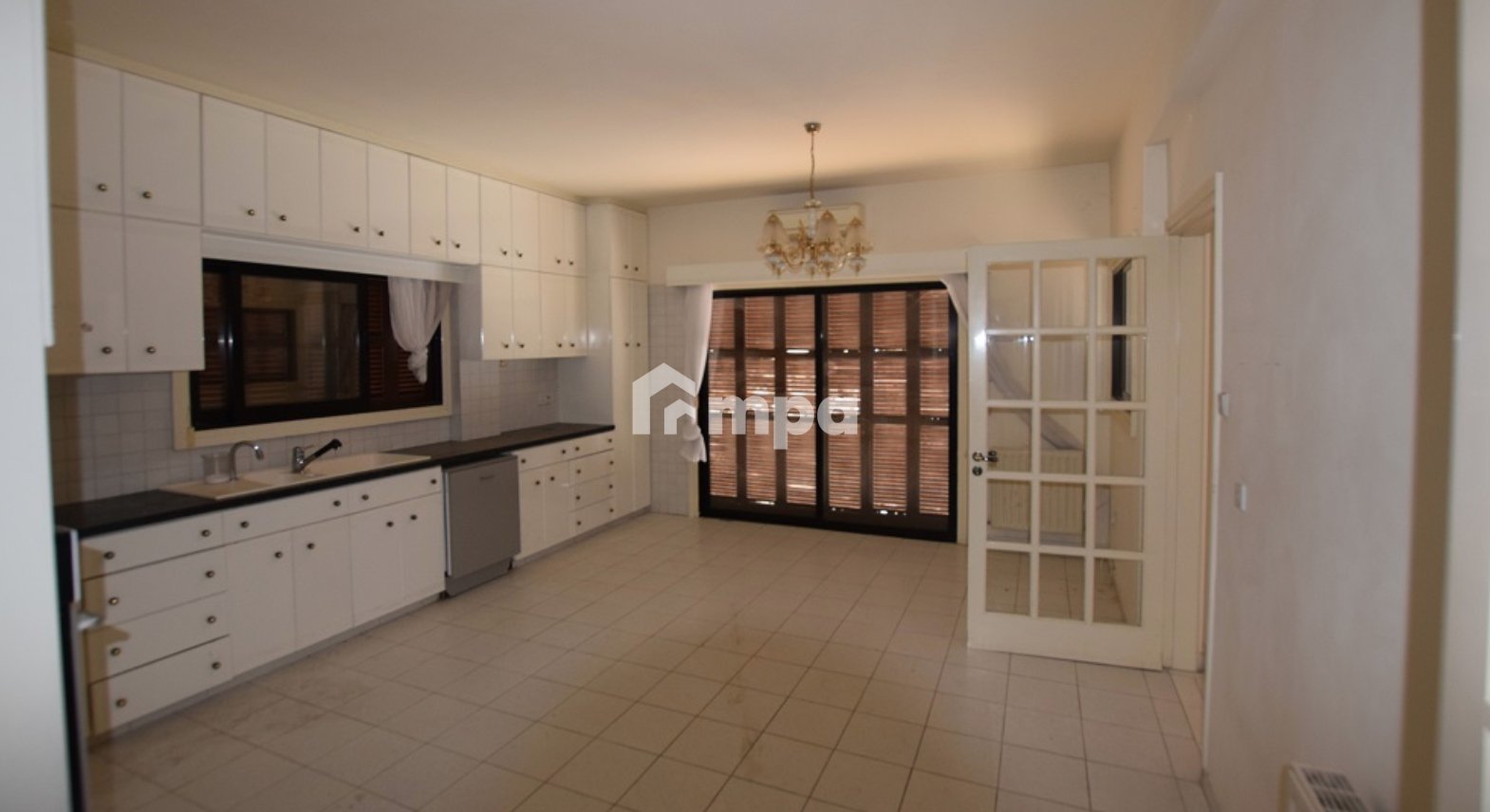 5 Bedroom House for Sale in Strovolos, Nicosia District