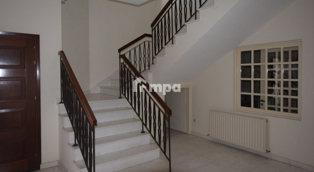 5 Bedroom House for Sale in Strovolos, Nicosia District
