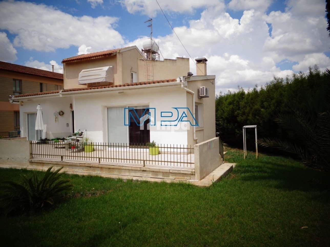 4 Bedroom House for Sale in Latsia, Nicosia District