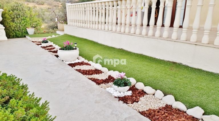 3 Bedroom House for Sale in Korakou, Nicosia District