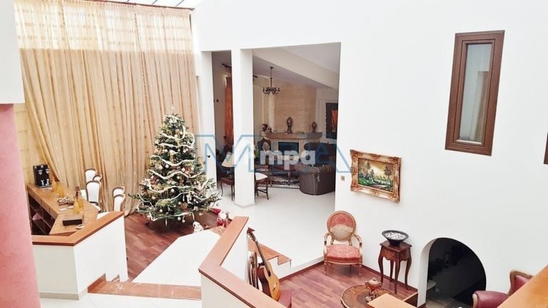 5 Bedroom House for Sale in Nicosia District
