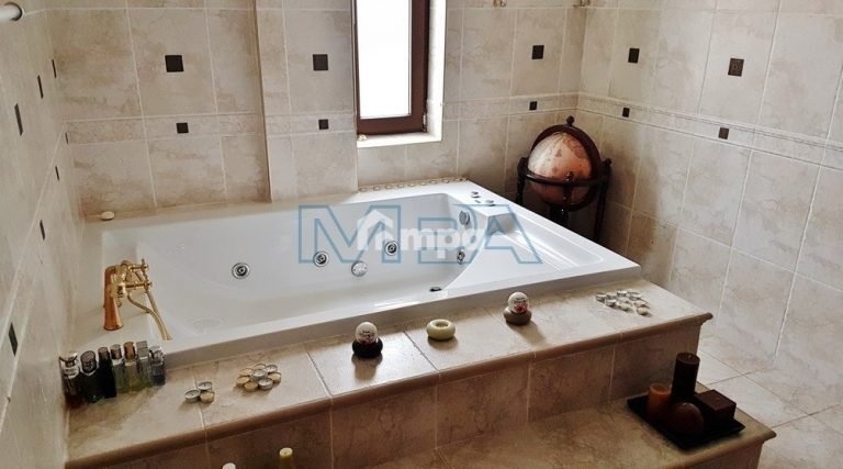 5 Bedroom House for Sale in Nicosia District