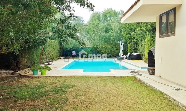 5 Bedroom House for Sale in Nicosia District