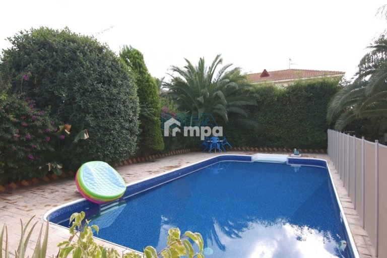 Cheap Houses and Villas for Sale Nicosia up to 900000 euro
