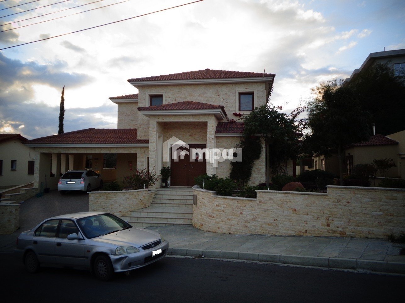6+ Bedroom House for Sale in Tseri, Nicosia District