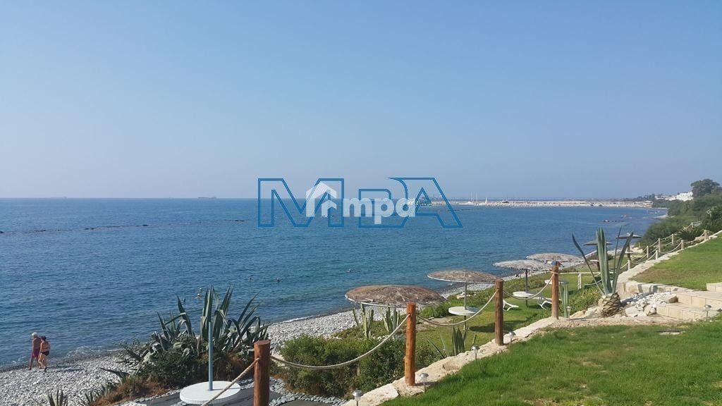 3 Bedroom House for Sale in Zygi, Larnaca District