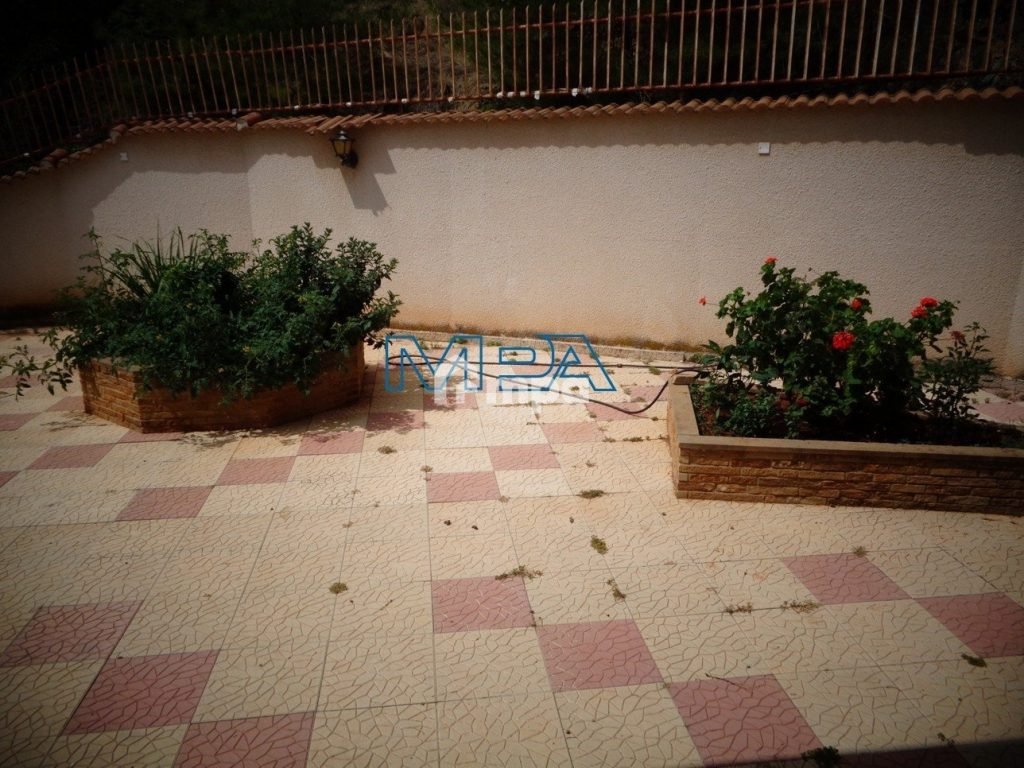 6+ Bedroom House for Sale in Kapedes, Nicosia District