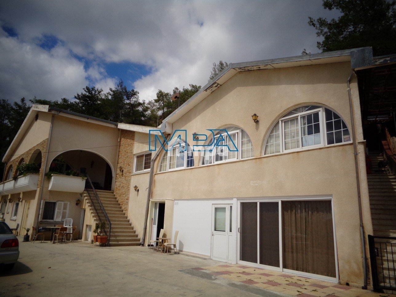 6+ Bedroom House for Sale in Kapedes, Nicosia District