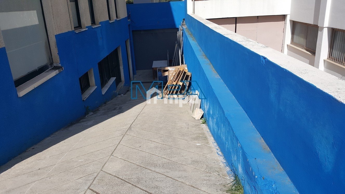 960m² Building for Sale in Latsia, Nicosia District