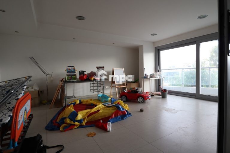 81m² Office for Sale in Makedonitissa, Nicosia District