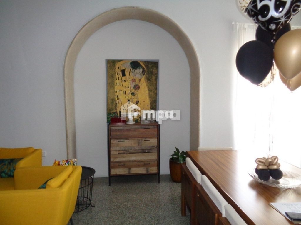 350m² Building for Sale in Agios Dometios, Nicosia District