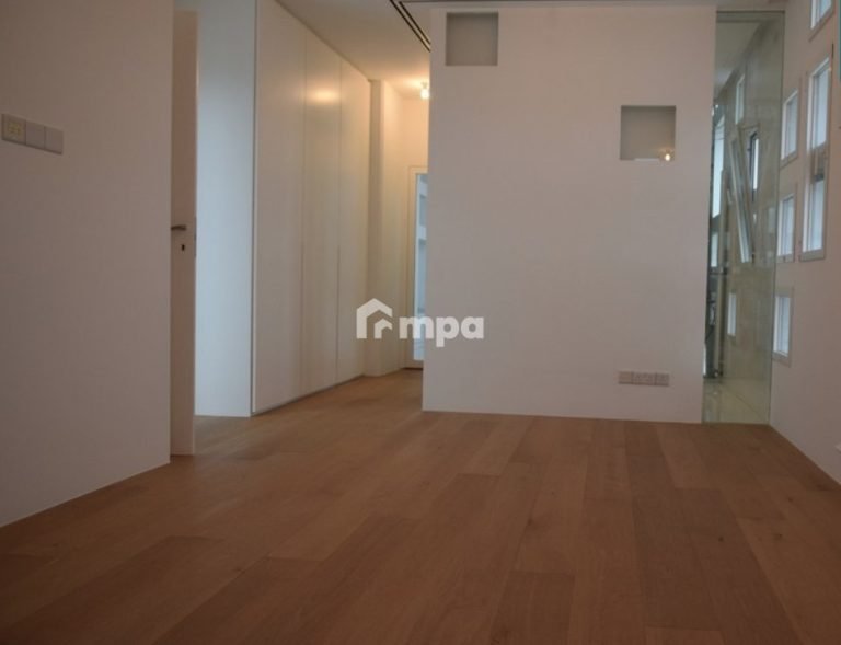 4 Bedroom Apartment for Sale in Nicosia District