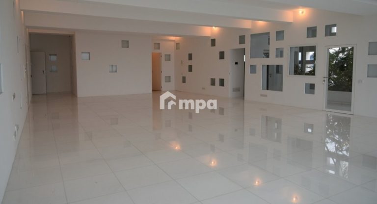 4 Bedroom Apartment for Sale in Nicosia District