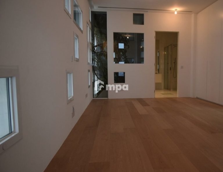 4 Bedroom Apartment for Sale in Nicosia District