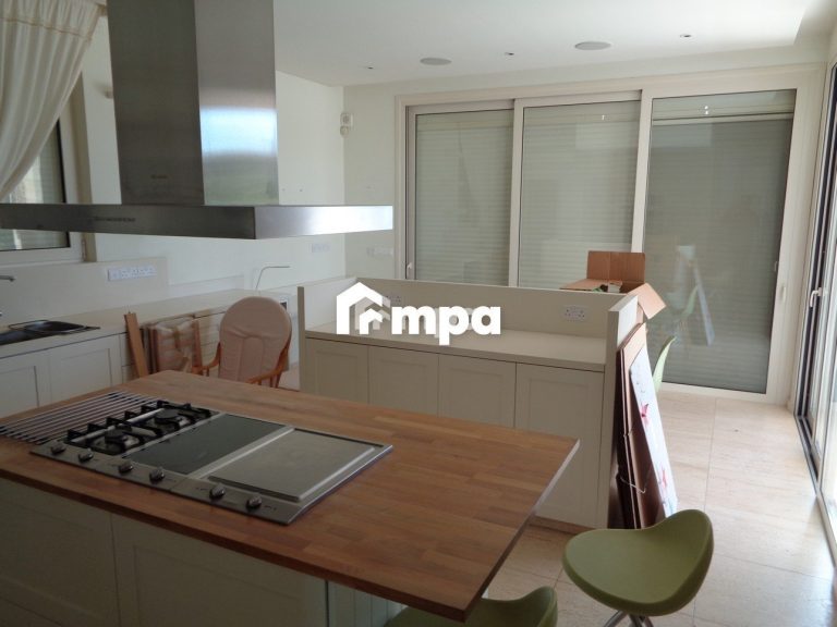 5 Bedroom House for Sale in Dali, Nicosia District