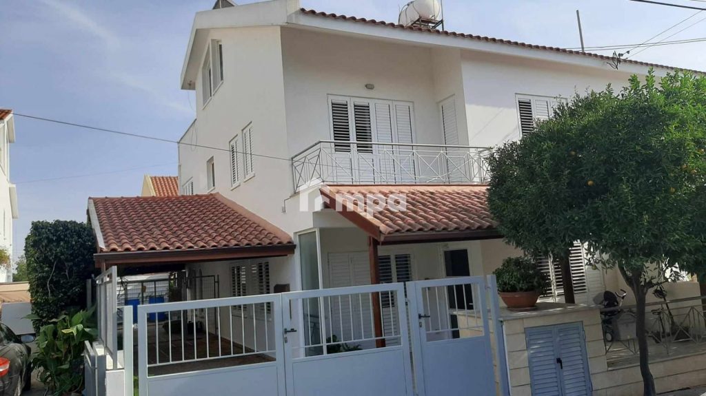 3 Bedroom House for Sale in Aglantzia, Nicosia District