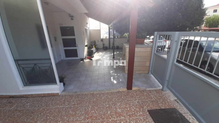 Cheap Houses and Villas for Sale Nicosia up to 500000 euro