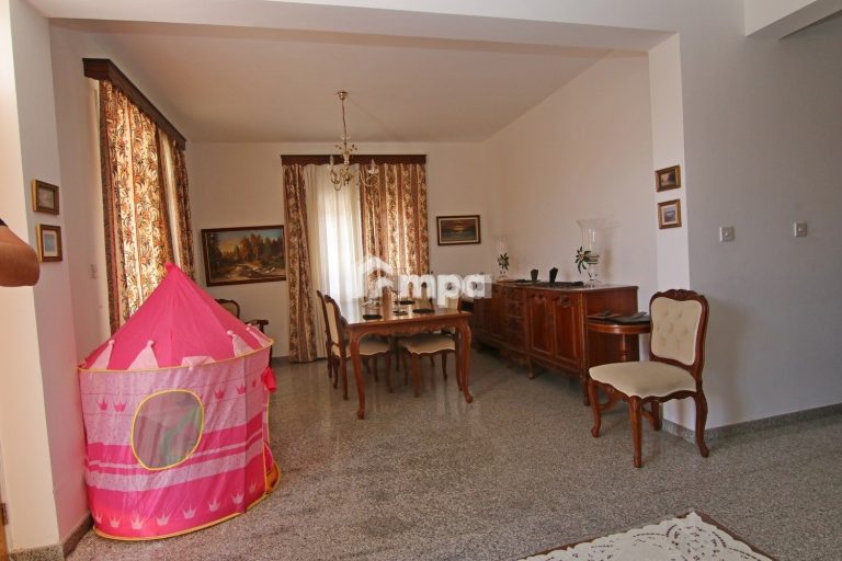 Cheap Houses and Villas for Sale Nicosia up to 400000 euro
