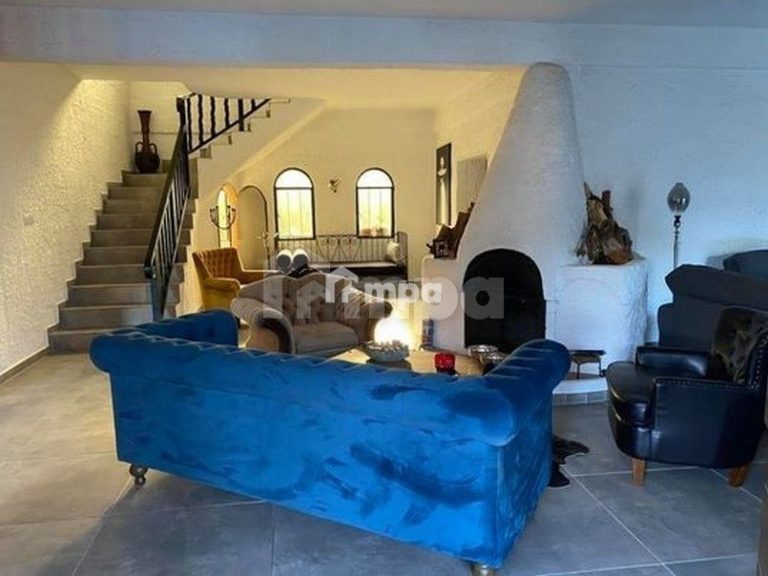 4 Bedroom House for Sale in Strovolos, Nicosia District