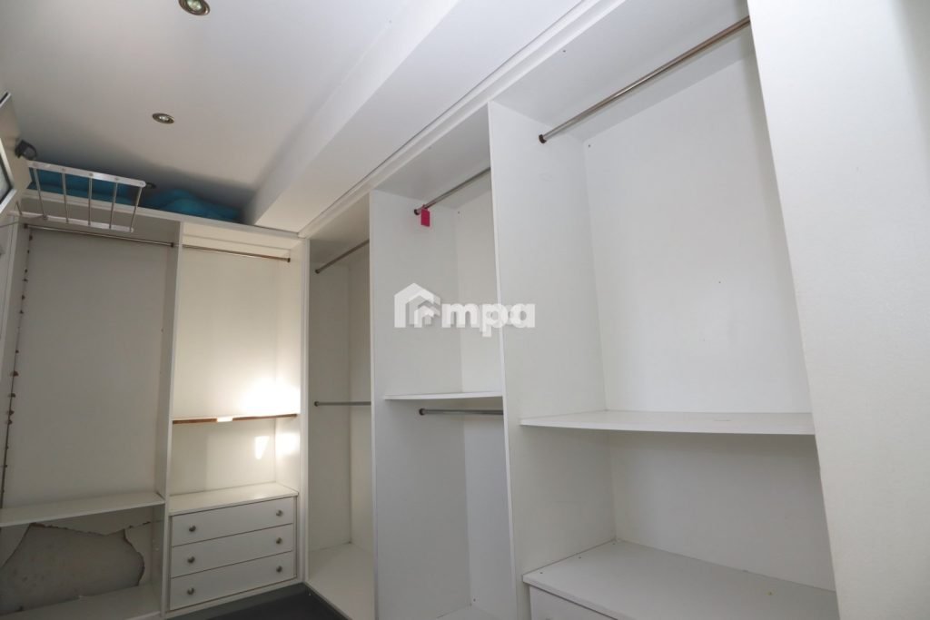 4 Bedroom Apartment for Sale in Tseri, Nicosia District