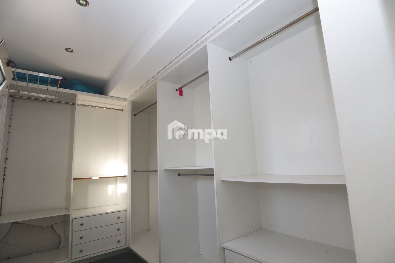 4 Bedroom Apartment for Sale in Tseri, Nicosia District