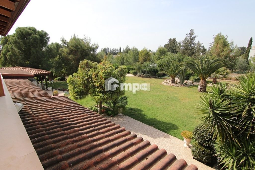 4 Bedroom House for Sale in Latsia, Nicosia District