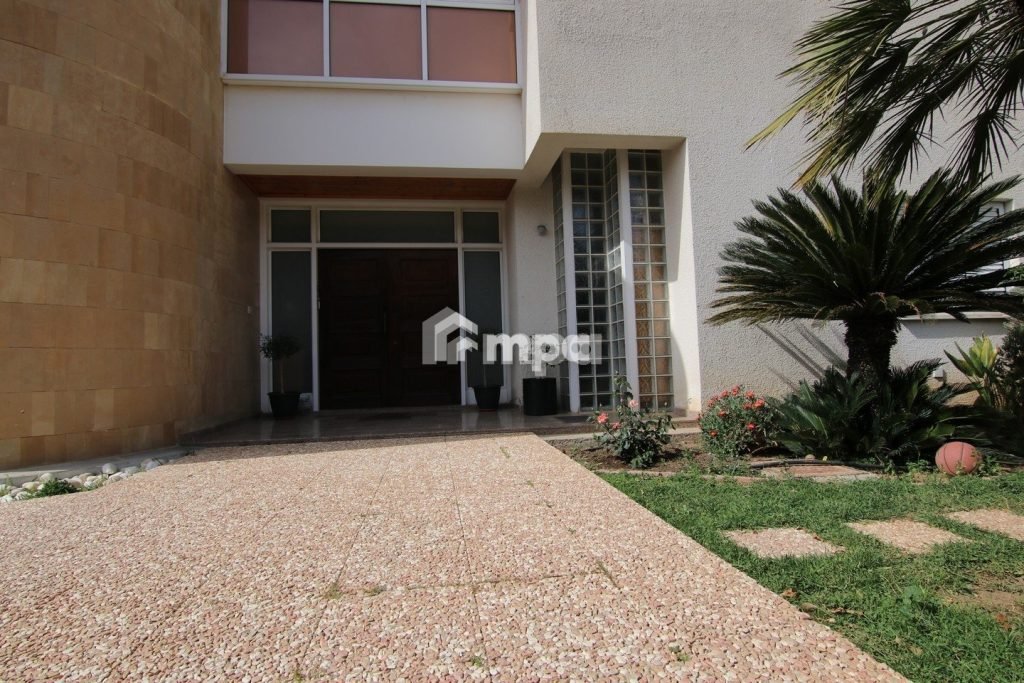 4 Bedroom House for Sale in Latsia, Nicosia District