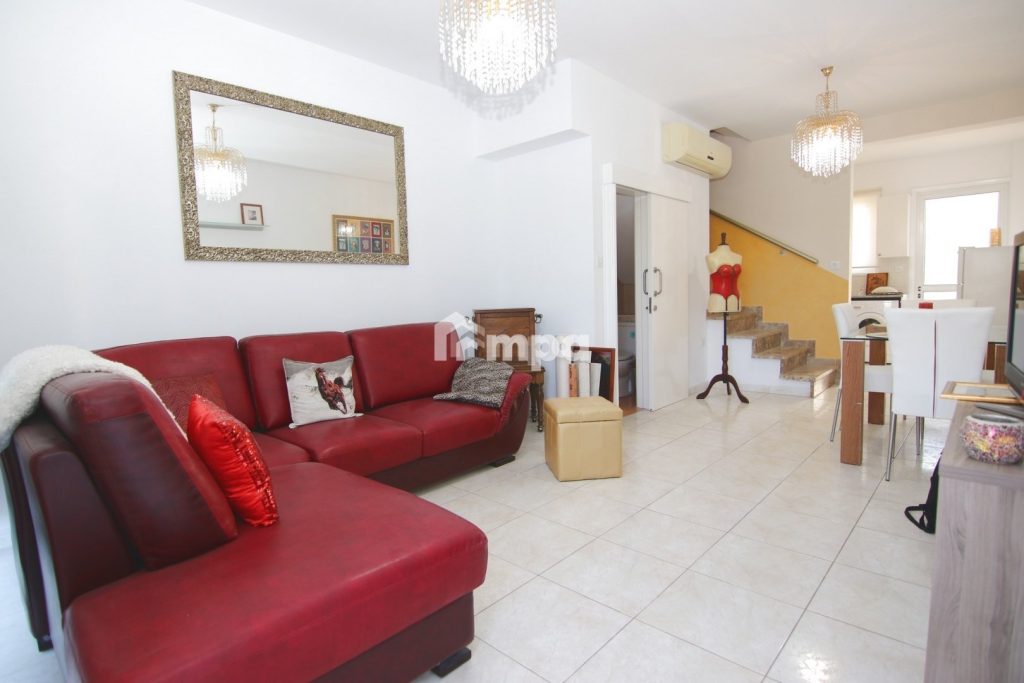 2 Bedroom House for Sale in Strovolos, Nicosia District