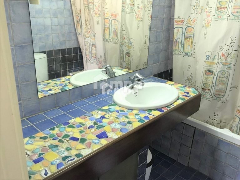 4 Bedroom Apartment for Sale in Agioi Omologites, Nicosia District