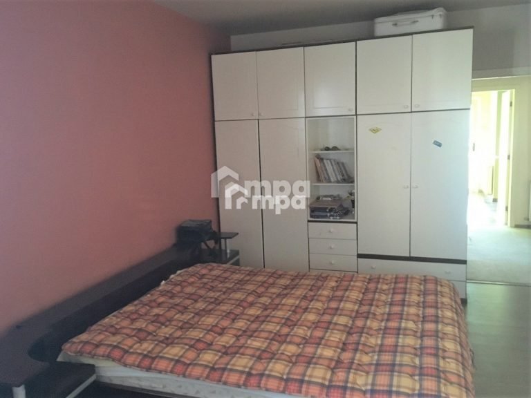 4 Bedroom Apartment for Sale in Agioi Omologites, Nicosia District