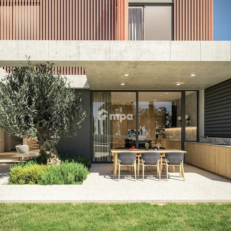 4 Bedroom House for Sale in Strovolos, Nicosia District