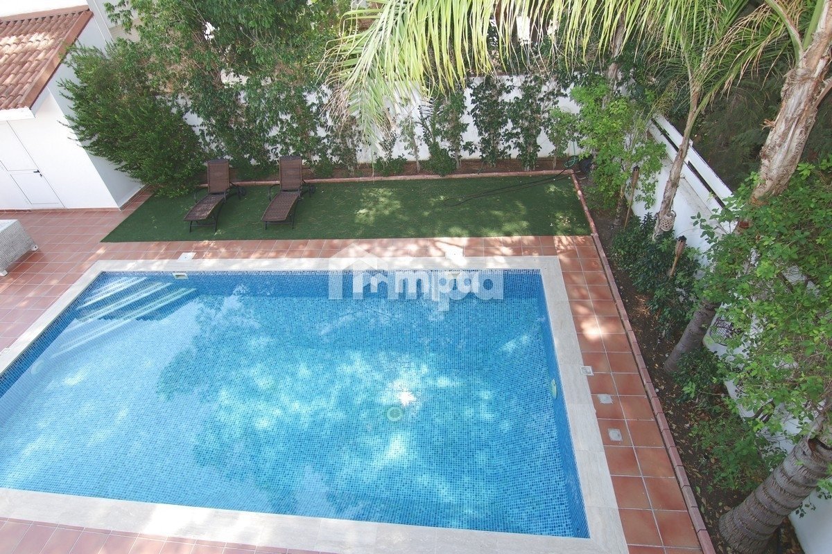 5 Bedroom House for Sale in Engomi, Nicosia District