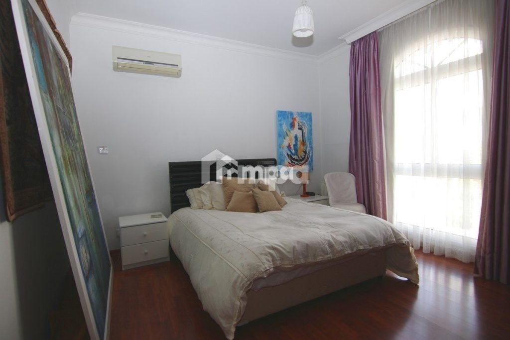 5 Bedroom House for Sale in Engomi, Nicosia District