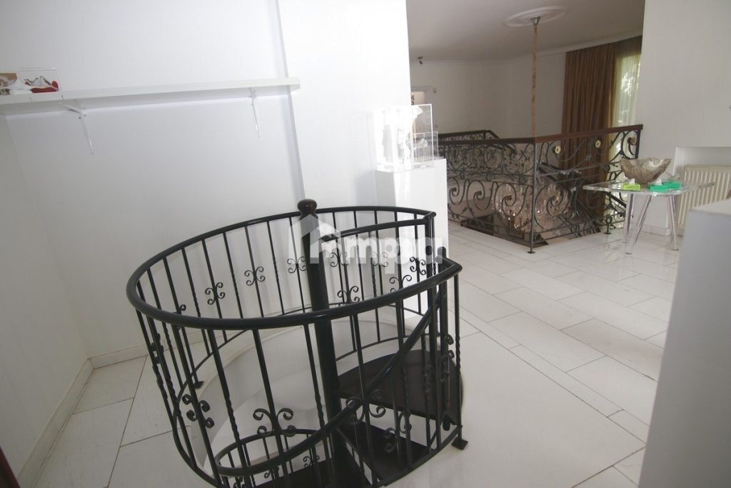 5 Bedroom House for Sale in Engomi, Nicosia District