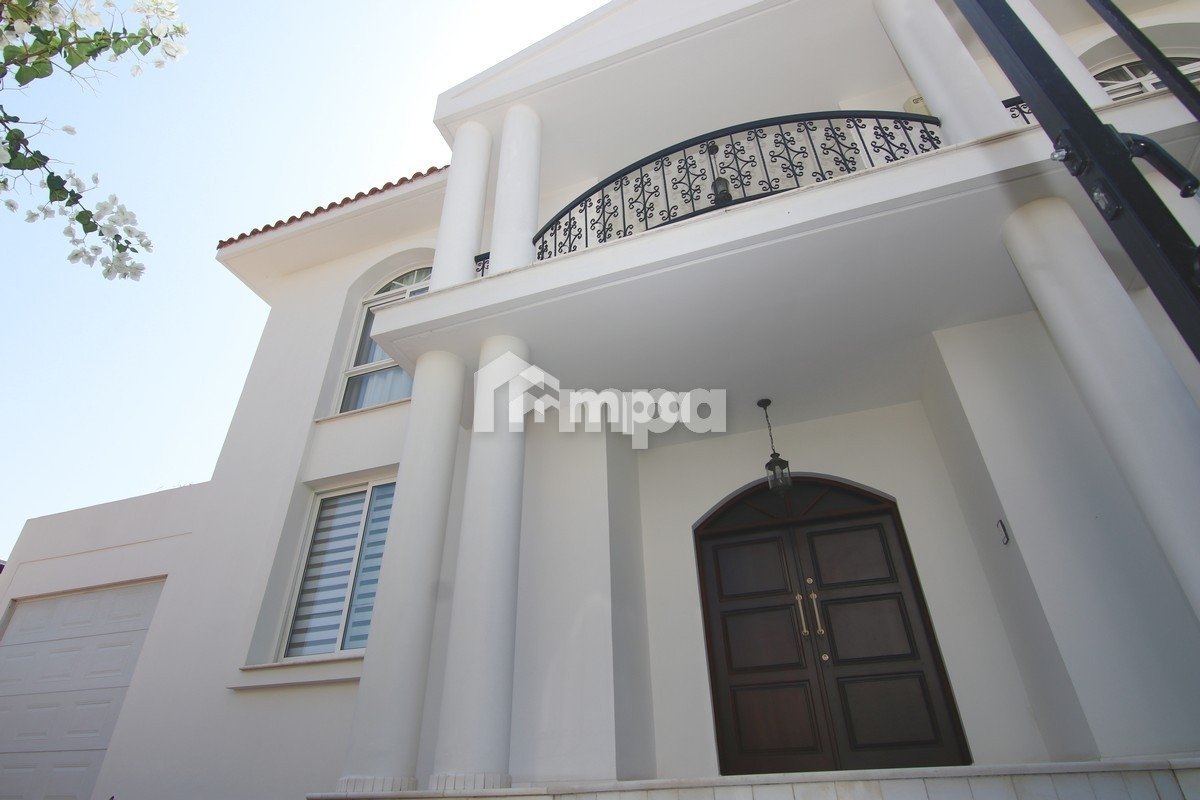 5 Bedroom House for Sale in Engomi, Nicosia District