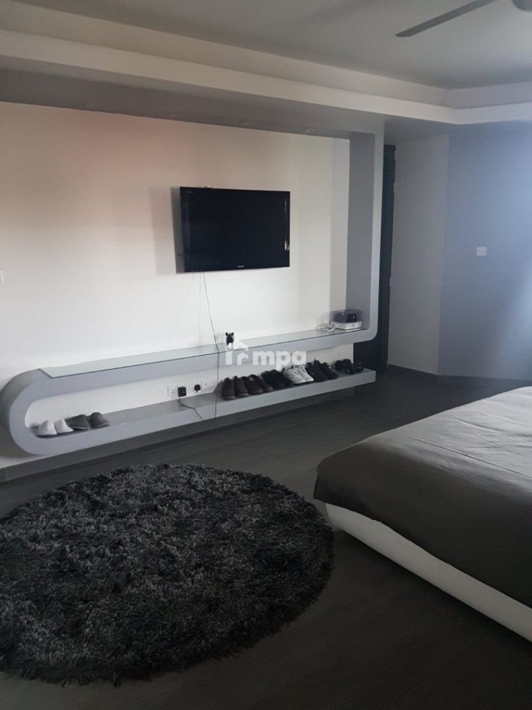 6+ Bedroom House for Sale in Kokkinotrimithia, Nicosia District