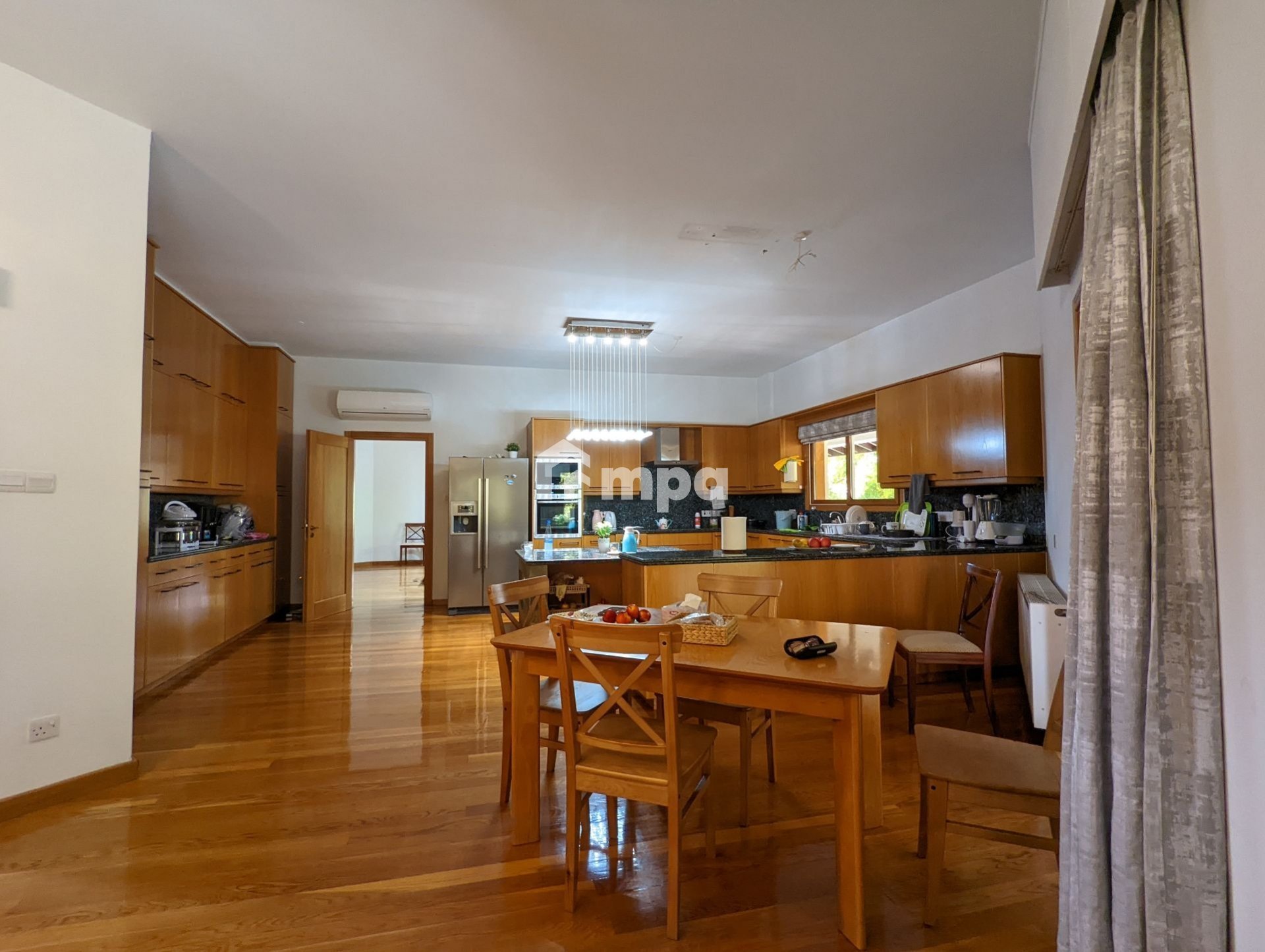 6+ Bedroom House for Sale in Nicosia District