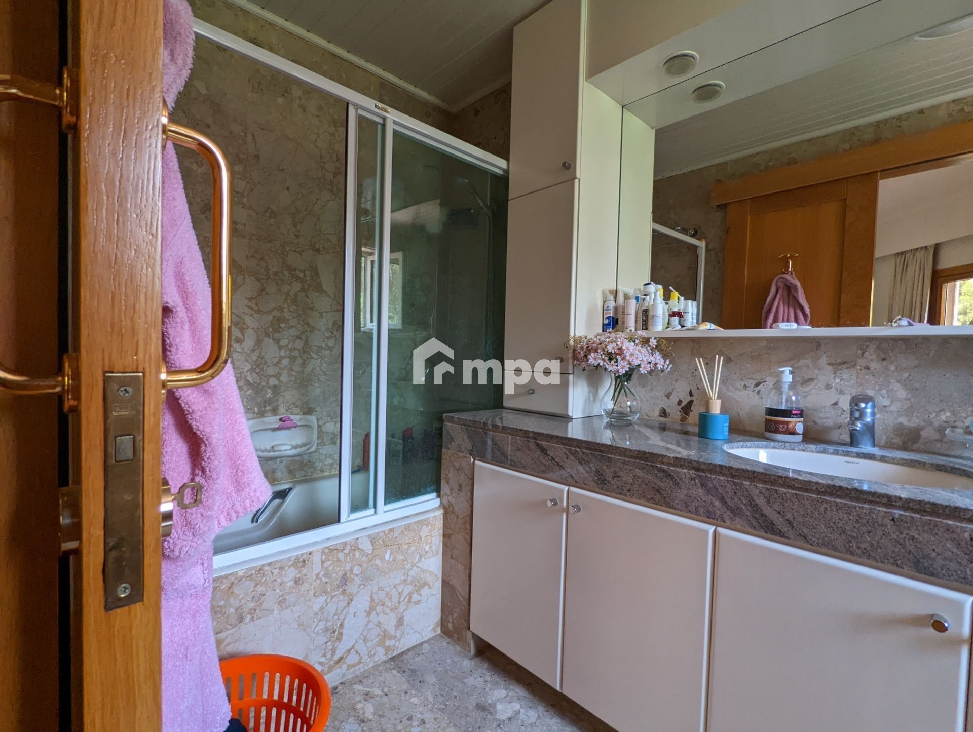 6+ Bedroom House for Sale in Nicosia District