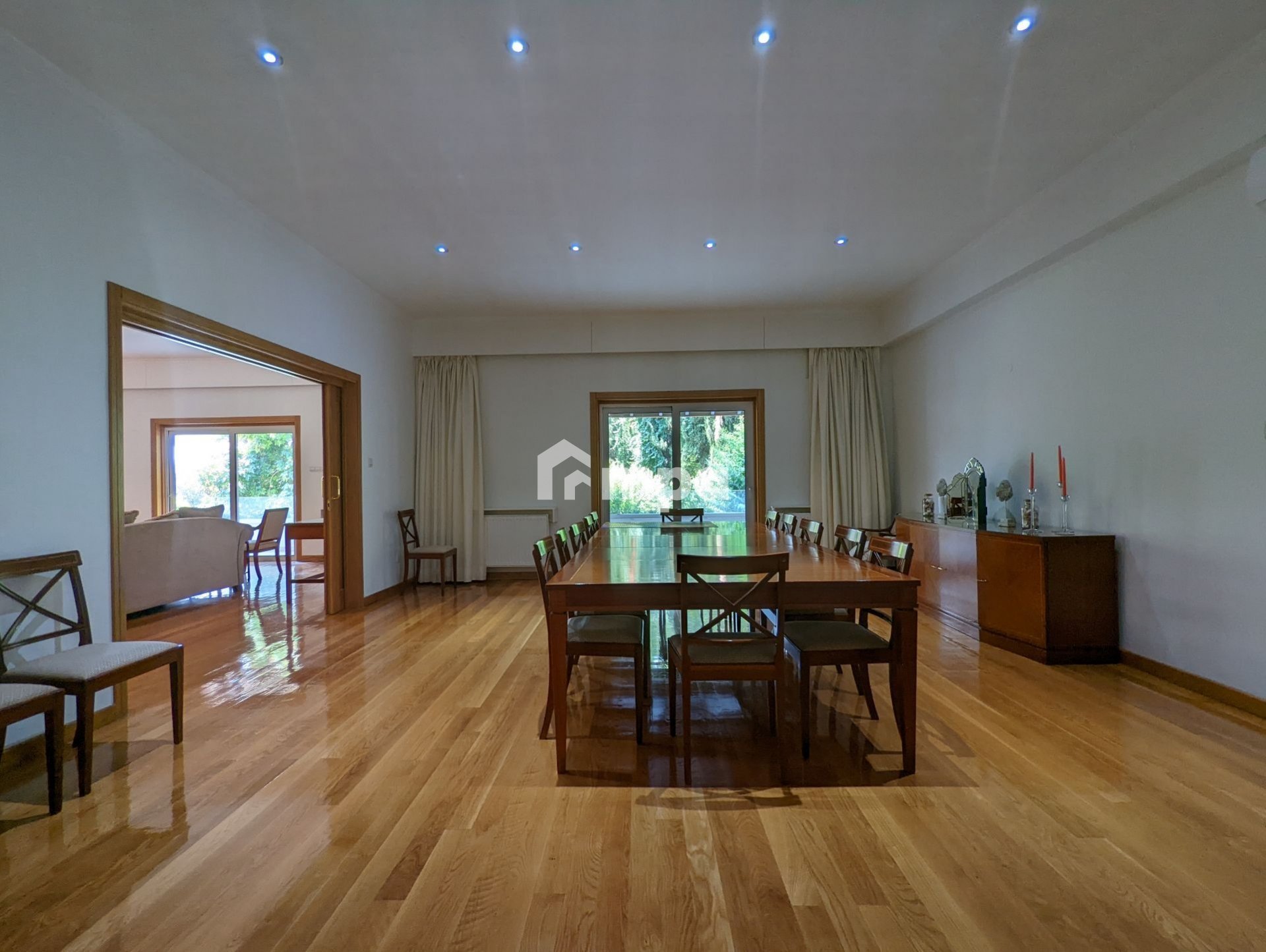 6+ Bedroom House for Sale in Nicosia District
