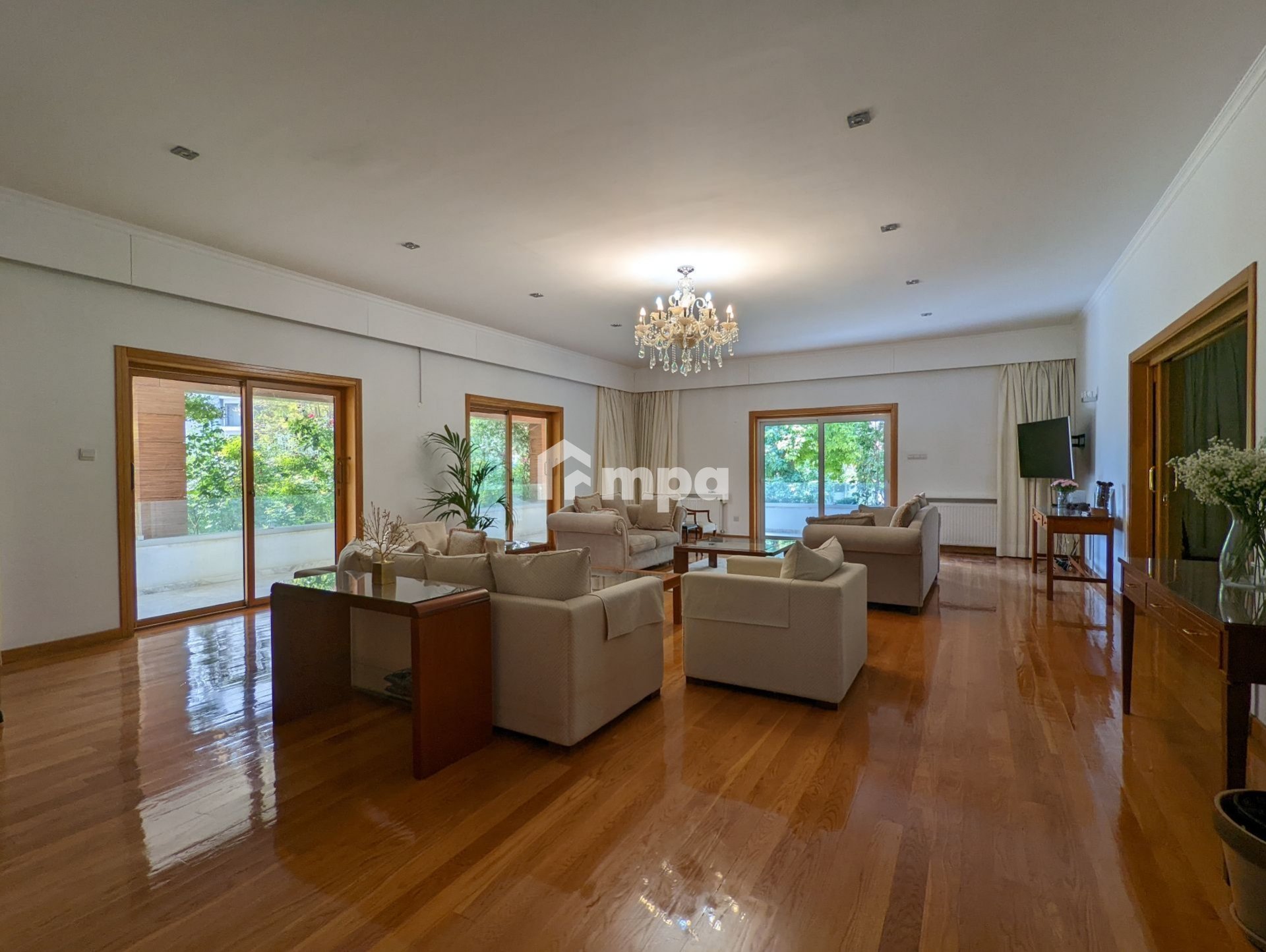 6+ Bedroom House for Sale in Nicosia District