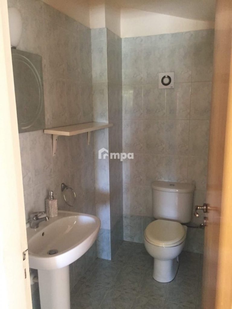 3 Bedroom House for Sale in Latsia, Nicosia District