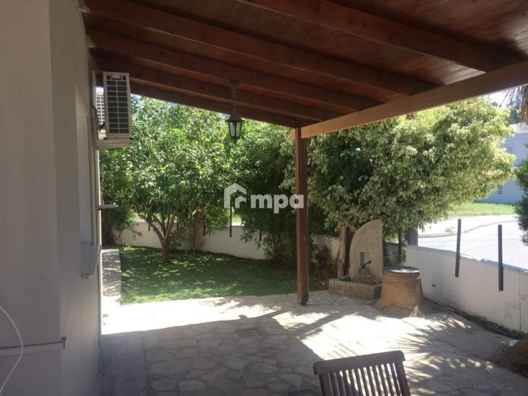 3 Bedroom House for Sale in Latsia, Nicosia District