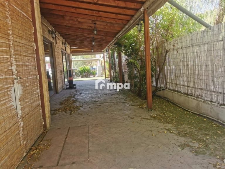 200m² Building for Sale in Aglantzia, Nicosia District