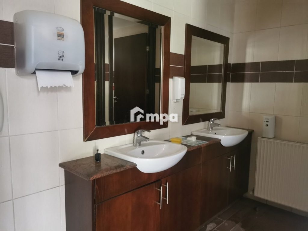 200m² Building for Sale in Aglantzia, Nicosia District